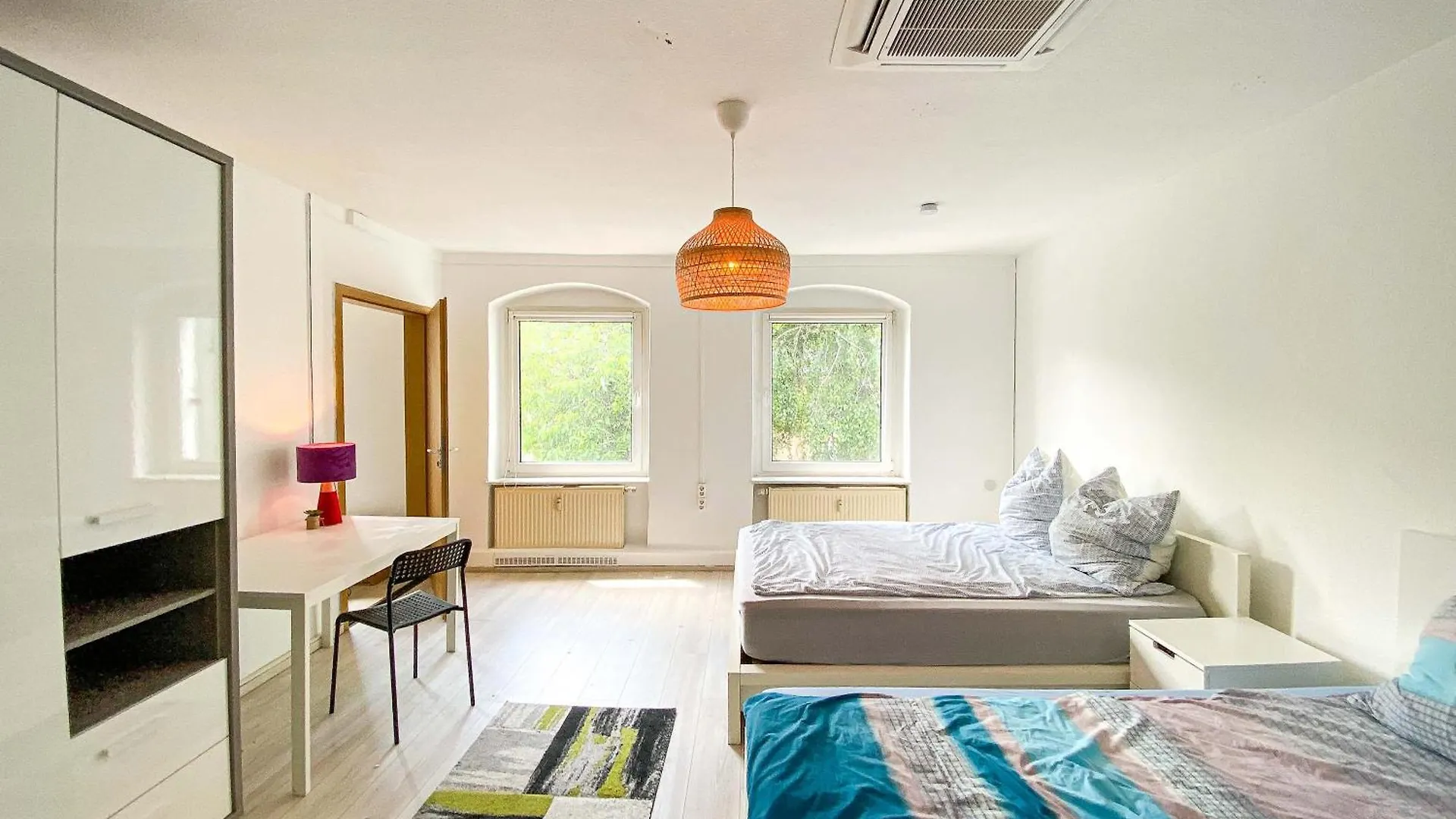 Top-Wohnung Fuer Gruppen 15 Min Zum Alex Parken Berlin Germany